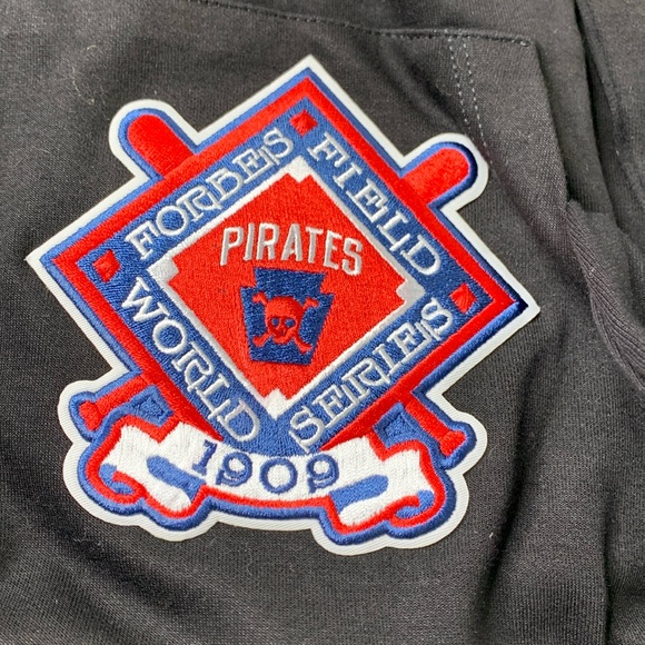 Men's Pittsburgh Pirates Pro Standard Black Championship Pullover Hoodie - Picture 7 of 16